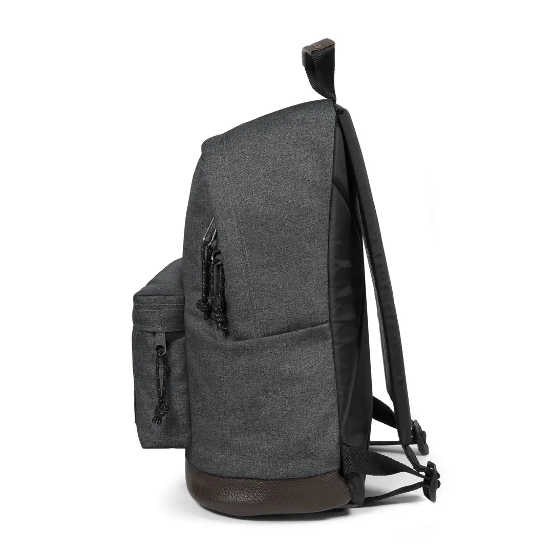 Eastpak Wyoming - Svart Denim Ryggsäck 40cm
