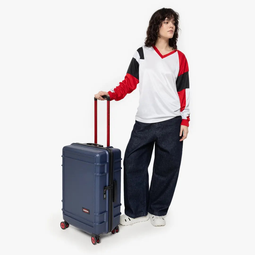 Eastpak Resist'r Zip M - Marin Navy Mellanstor Resväska 68.5cm