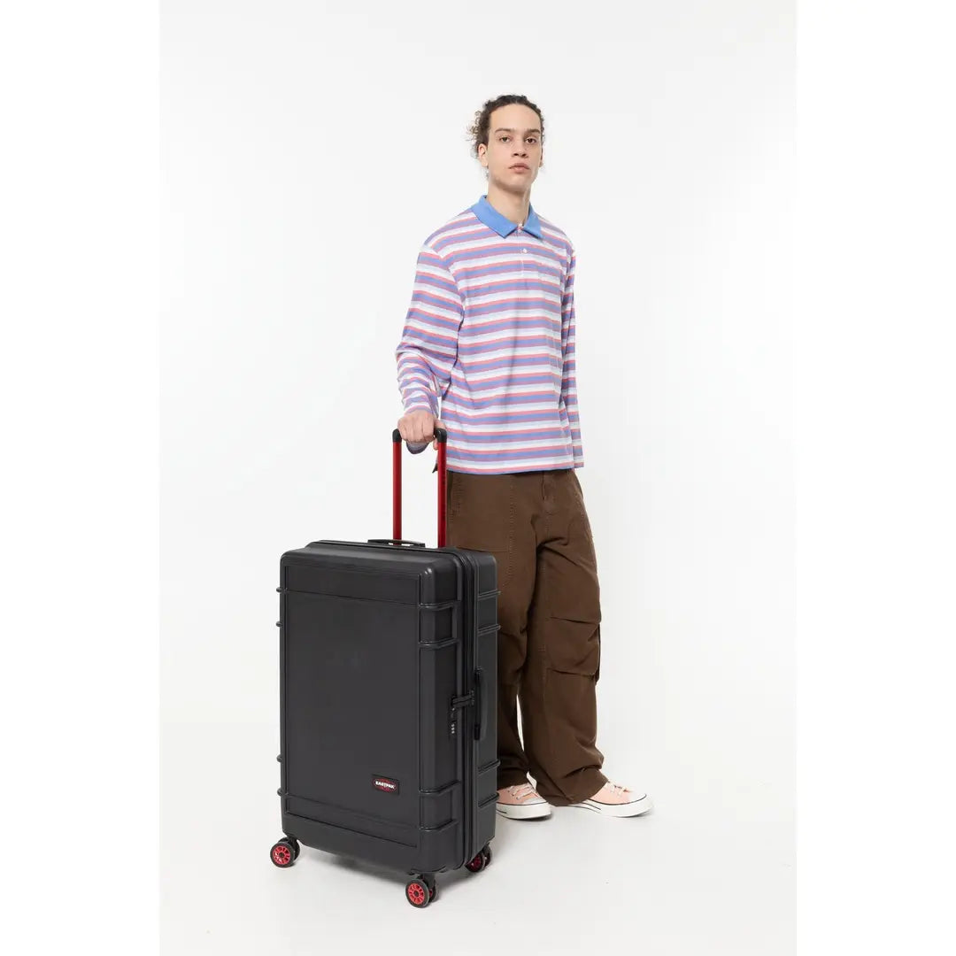 Eastpak Resist'r Zip L - Svart Stor Resväska 78cm