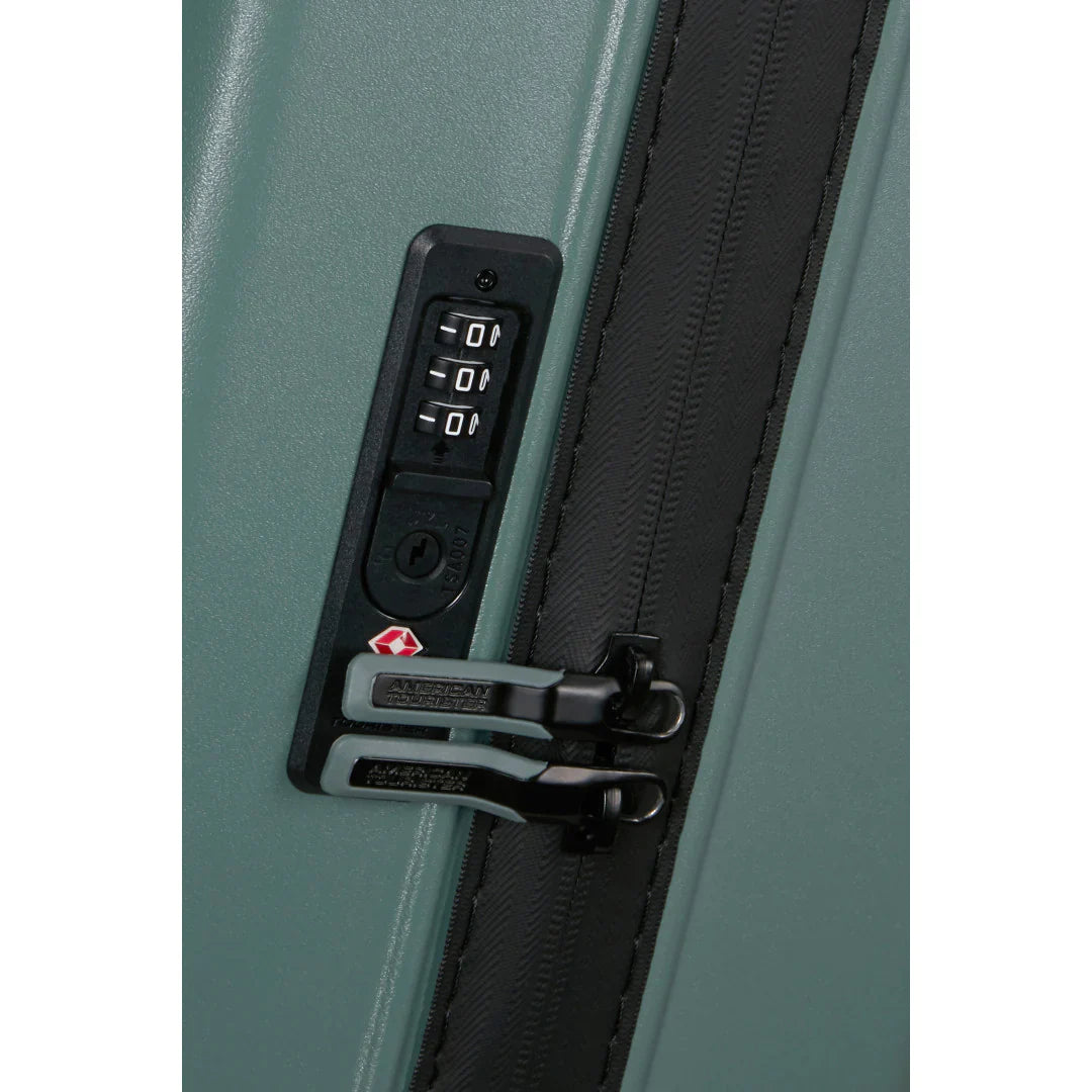 American Tourister TrailOn Spinner - Dark Forest Kabinväska 55cm