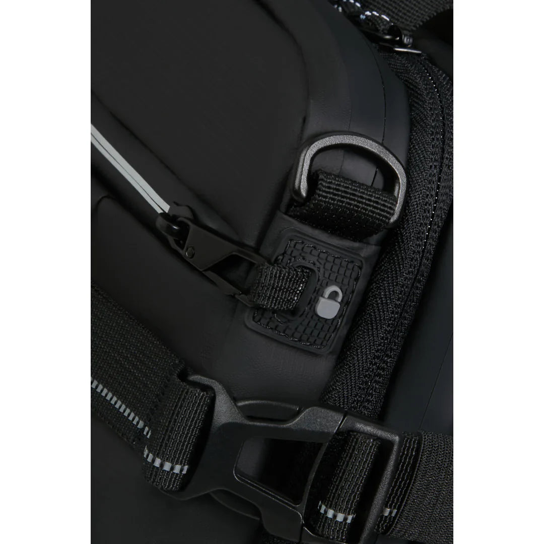 American Tourister Upventure 3-Vägs Boardingväska 40cm - Svart