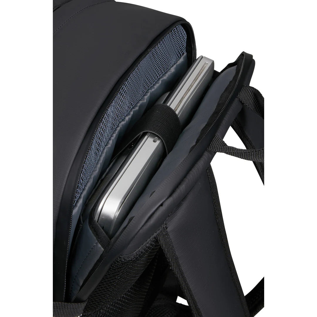 American Tourister Upventure S Datorryggsäck 15,6" – Svart