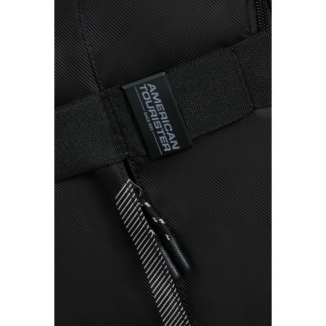 American Tourister Urban Track Kabinväska 55cm – Svart