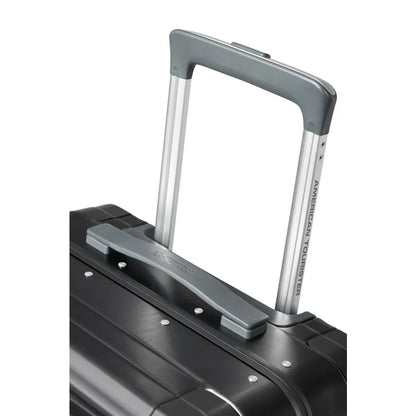 American Tourister Soundbox ALU Kabinväska 55cm – Brushed Anthracite