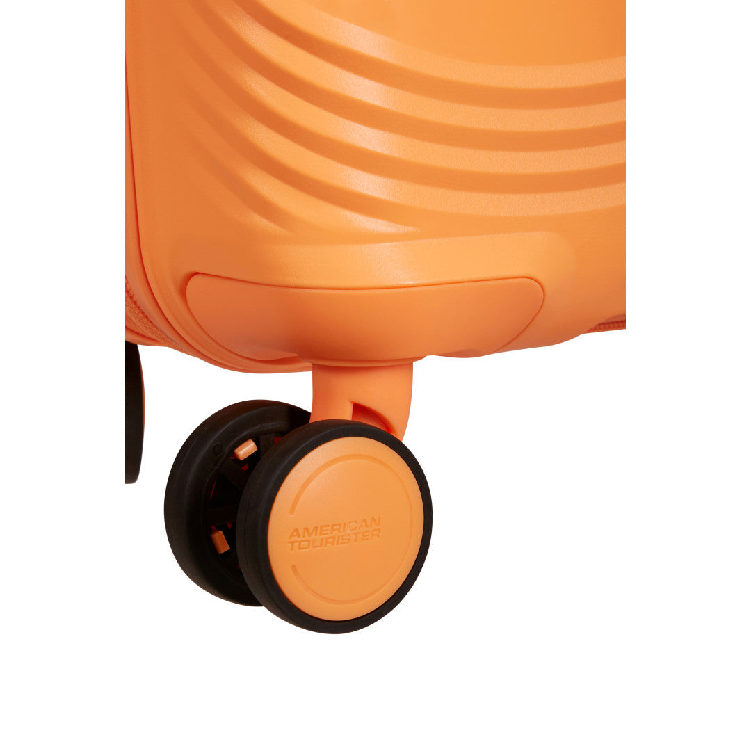 American Tourister Mickey Magic Kabinväska 55 cm – Mickey Peachy Orange