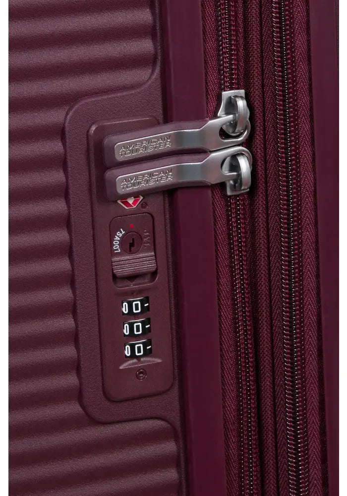 American Tourister Soundbox - Wild Cherry Mellanstor Resväska 67cm