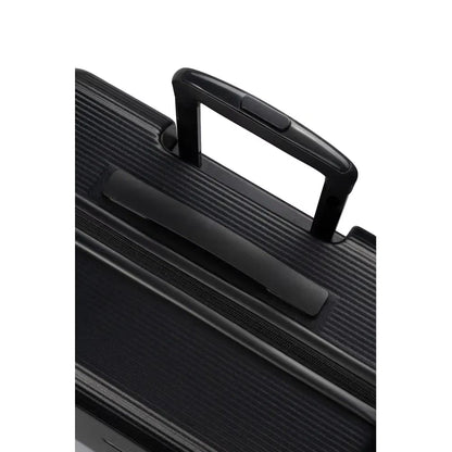 Airbox AZ26 - Svart Mellanstor resväska 65cm