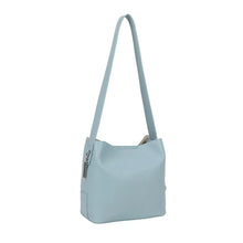 Ulrika Design Bar Zipper - Ljusblå Axelväska 38cm
