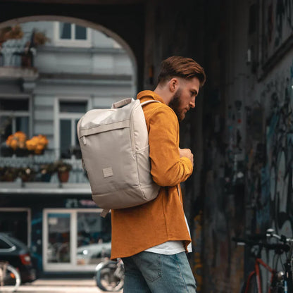 Johnny Urban Jasper datorryggsäck 16" – Sand