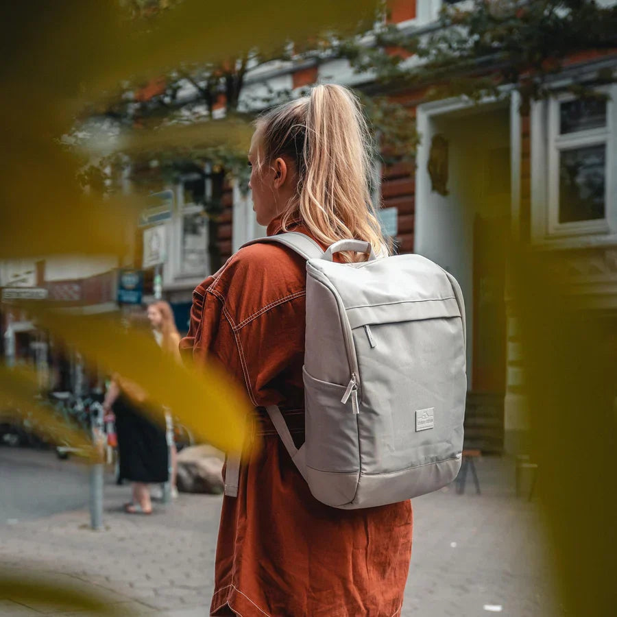 Johnny Urban Jasper datorryggsäck 16" – Sand