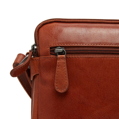 The Chesterfield Brand Tessan Axelväska 26cm – Cognac