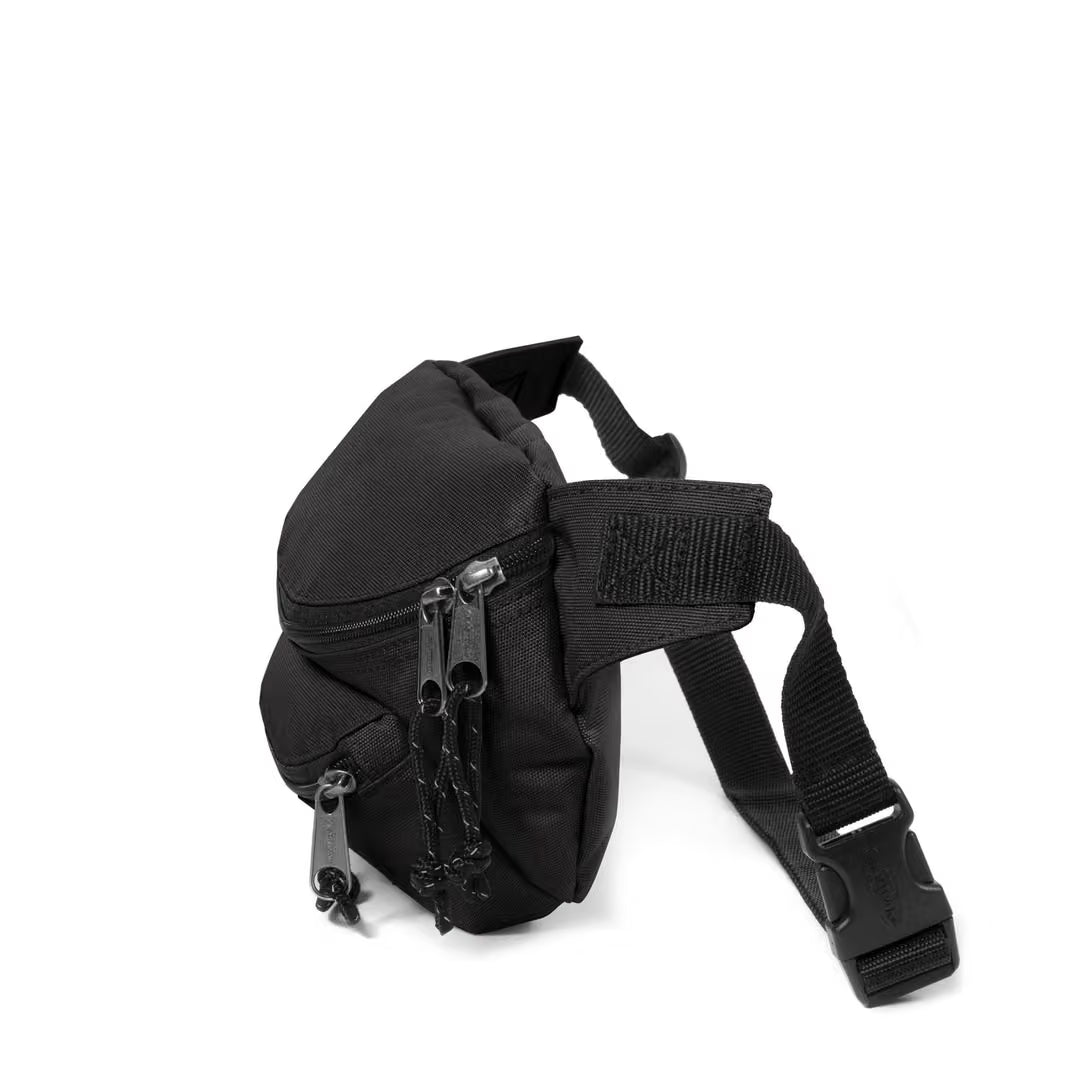 Eastpak Doggy Bag - Svart Midjeväska 27cm