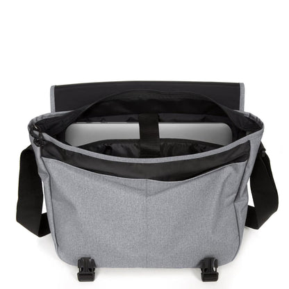 Eastpak Delegate + - Grå Datorväska 17"
