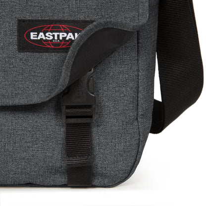 Eastpak Delegate + - Svart Denim Datorväska 17"