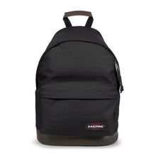 Eastpak Wyoming - Svart Ryggsäck 40cm