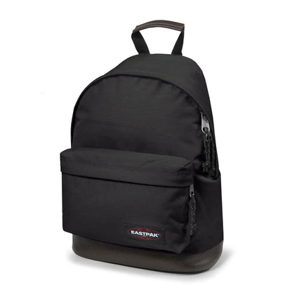 Eastpak Wyoming - Svart Ryggsäck 40cm