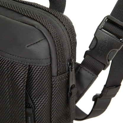 Eastpak The One Cnnct Axelväska 23cm