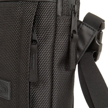 Eastpak The One Cnnct Axelväska 23cm