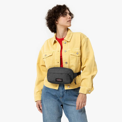Eastpak Bouncer - Svart Denim Crossbody 21cm