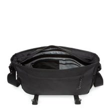 Eastpak Courier Pro - Svart Axelväska 39.5cm