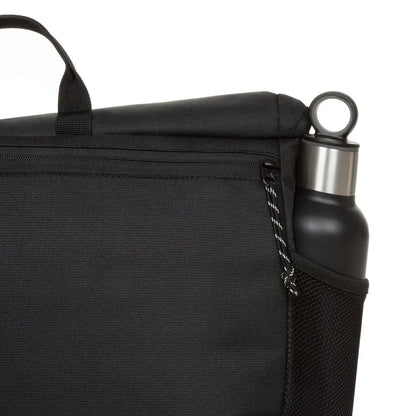 Eastpak Courier Pro - Svart Axelväska 39.5cm