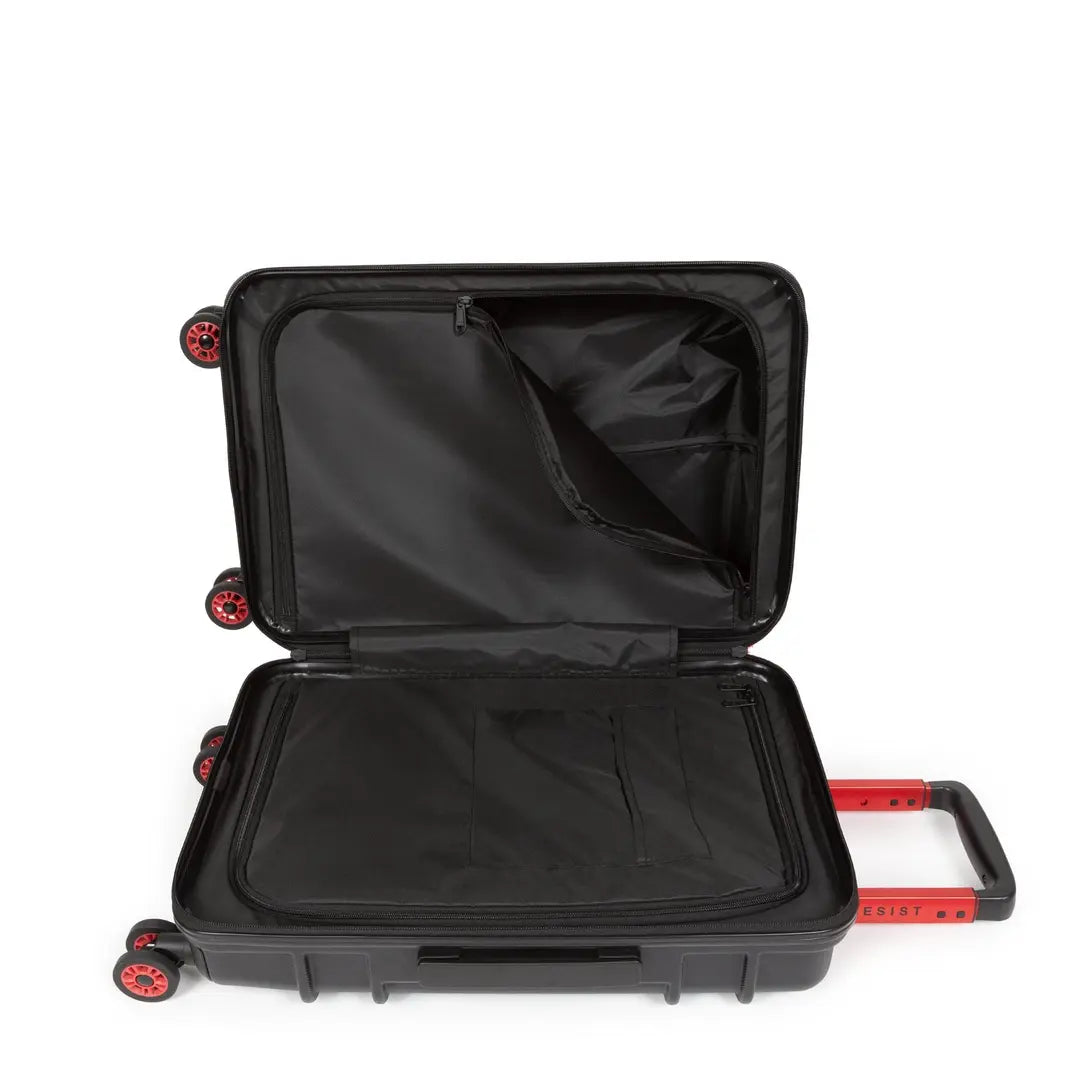 Eastpak Resist'r Zip Cabin - Svart Kabinväska 55cm