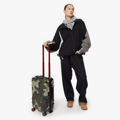 Eastpak Resist'r Zip Cabin - Camo Kabinväska 55cm