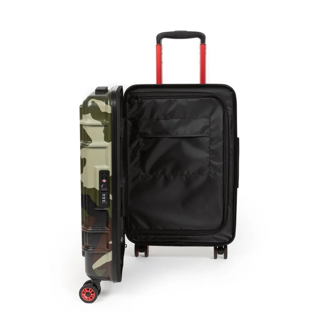 Eastpak Resist'r Zip Cabin - Camo Kabinväska 55cm