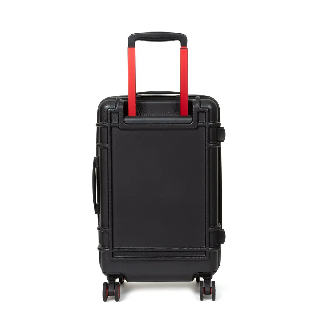 Eastpak Resist'r Zip S - Svart Kabinväska 55cm