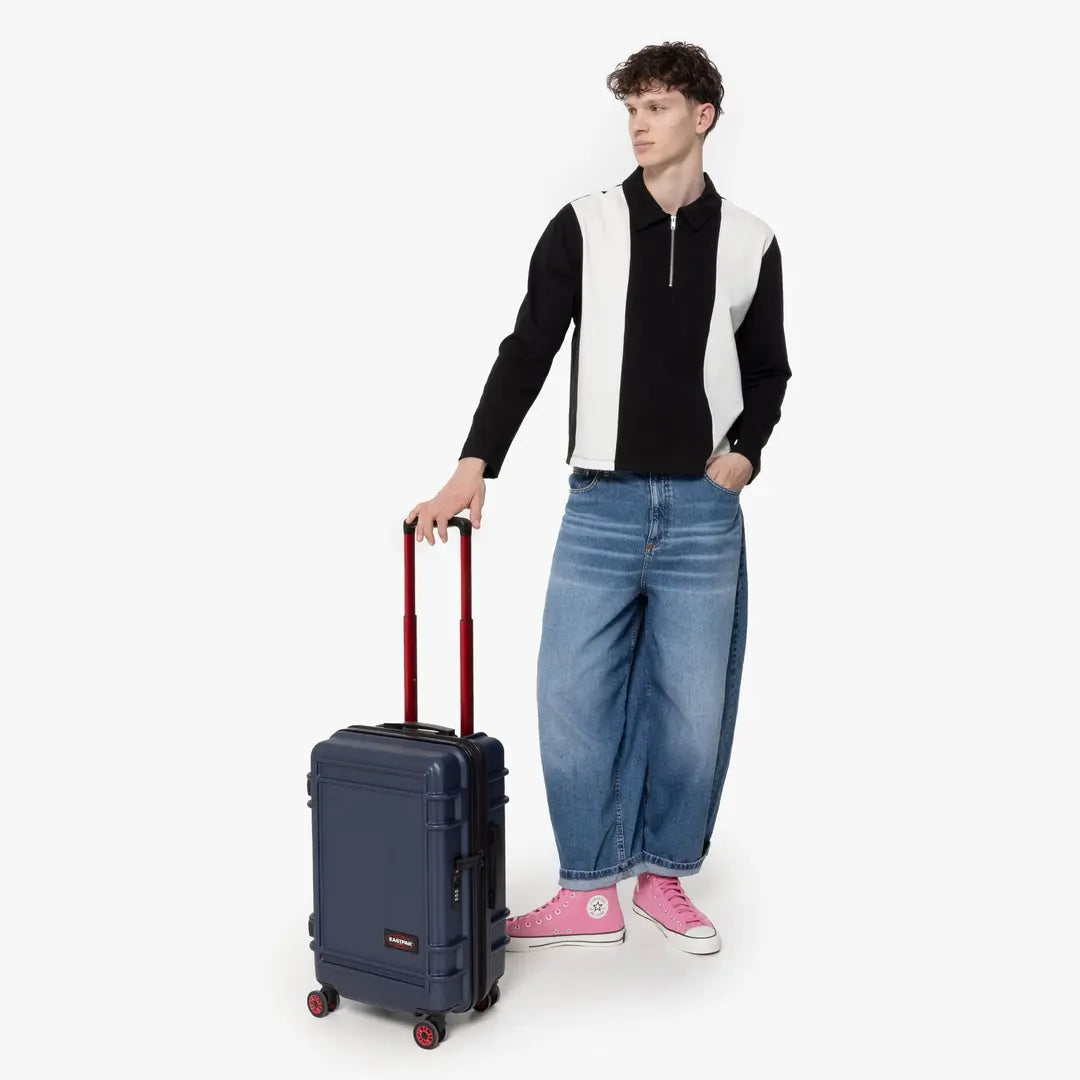 Eastpak Resist'r Zip S - Marin Navy Kabinväska 55cm