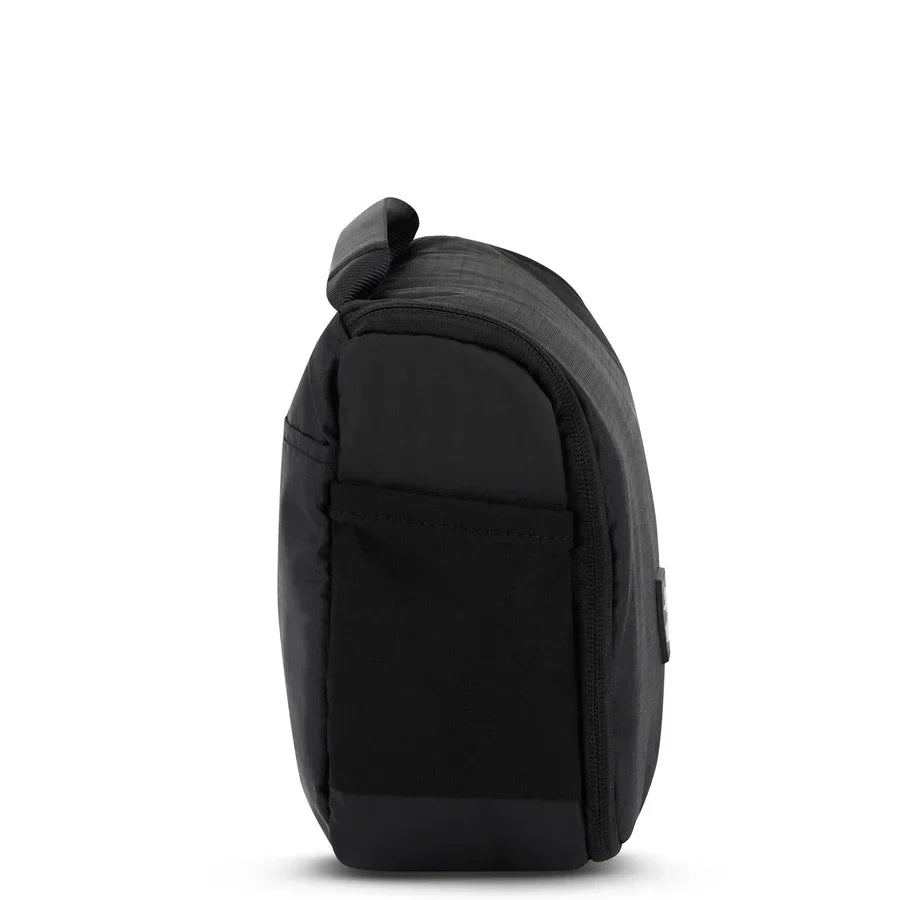 Johnny Urban Logan Necessär 26 cm – Svart