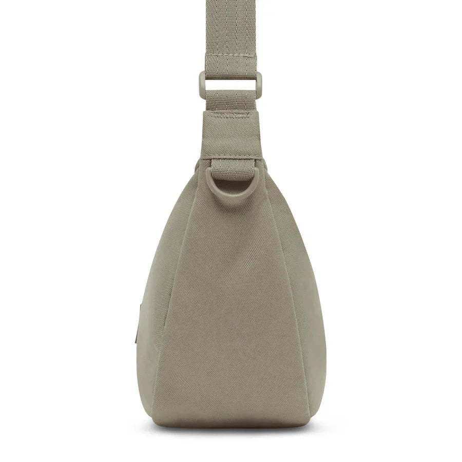 Johnny Urban Ally Crossbody Medium 33cm - Ökengrå