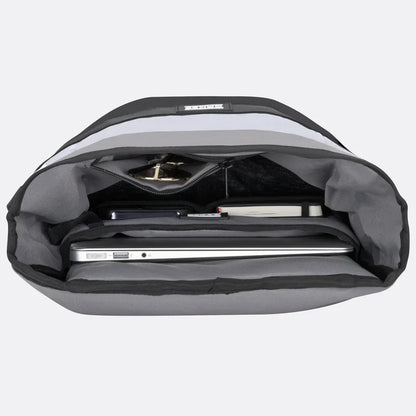 OAK25 Commute Rolltop M 2.0 – Laptopryggsäck 16" – Svart