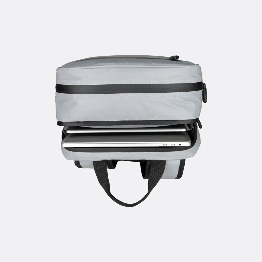 OAK25 Luminant Bag – Svart