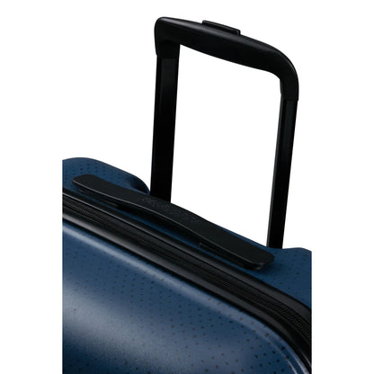 American Tourister Wavebreaker Marvel Spinner resväska 67 cm – Captain America City