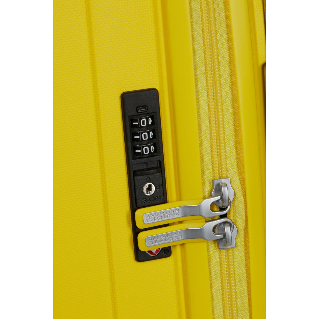 American Tourister Rejoy Stor Resväska 77cm - Gul
