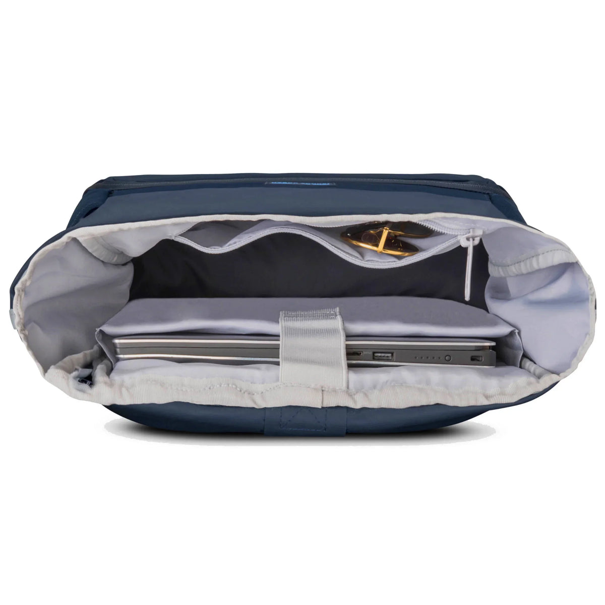 Johnny Urban Allen Rolltop Medium 16 tum – Mörkblå