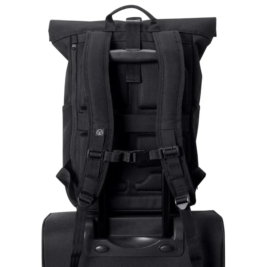 Johnny Urban Allen Rolltop Medium 16 tum – Svart