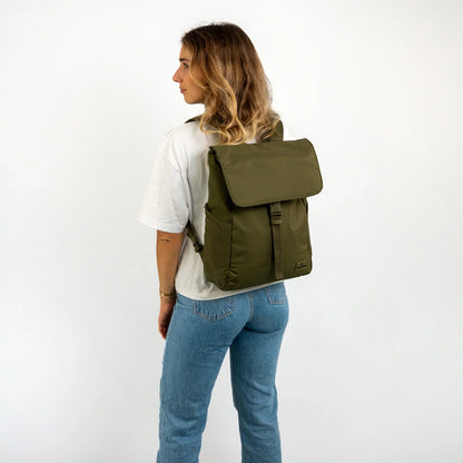 Johnny Urban Mika Datorryggsäck 16" – Olive