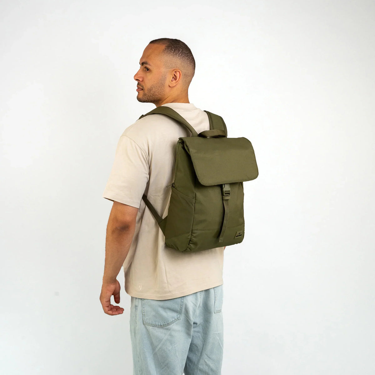 Johnny Urban Mika Datorryggsäck 16" – Olive