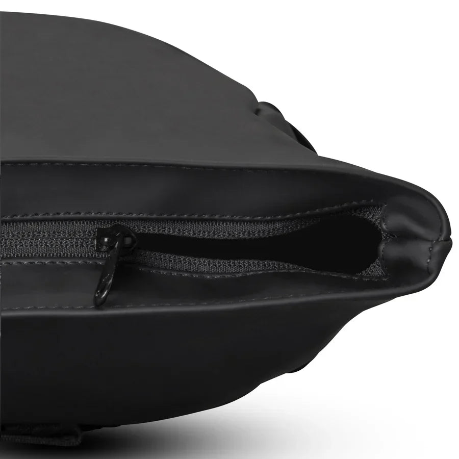 Johnny Urban Harvey rolltop-ryggsäck medium 16" – Svart