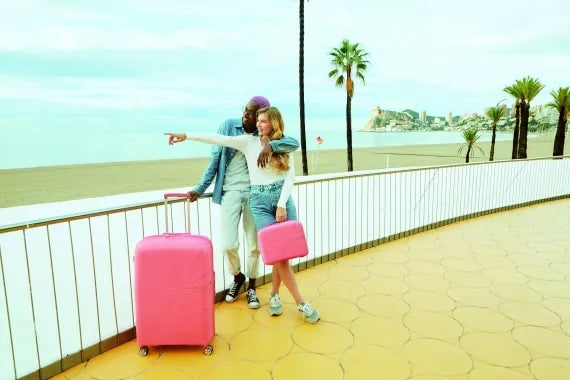 American Tourister Starvibe 77cm Stor Expanderbar Sun Kissed Coral