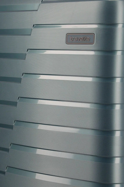 Travelite Air Base stor resväska 77cm Ice blue